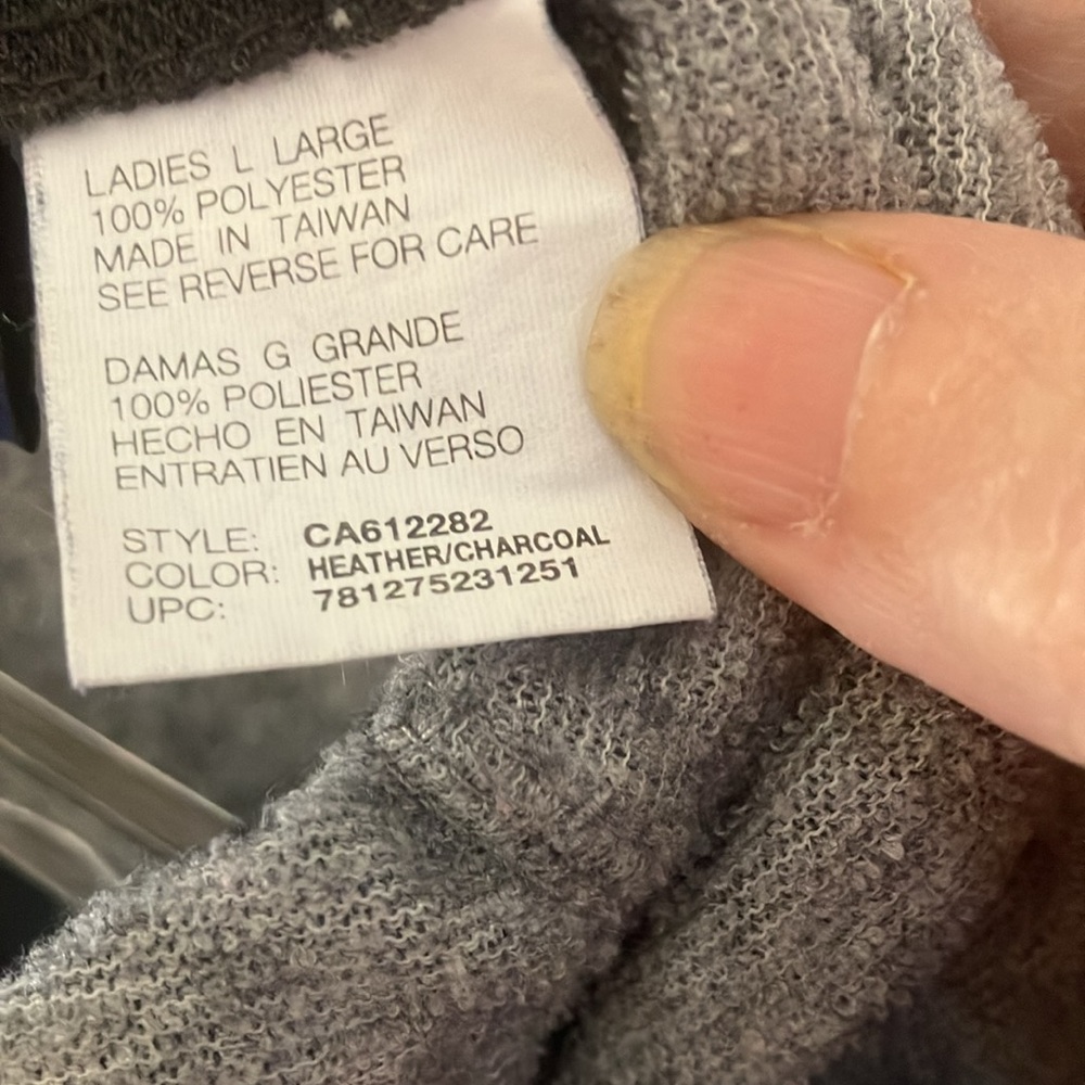 FINAL MARKDOWN Gray Snowflake Sweater large - Picture 5 of 5